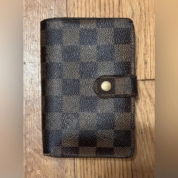 Louis Vuitton Damier Ebene Kiss Lock French Wallet and Box - Picture 2 of 12